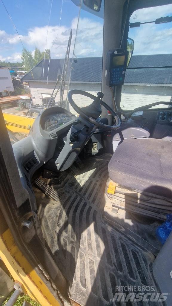 Komatsu WA 380 Iekrāvēji uz riteņiem