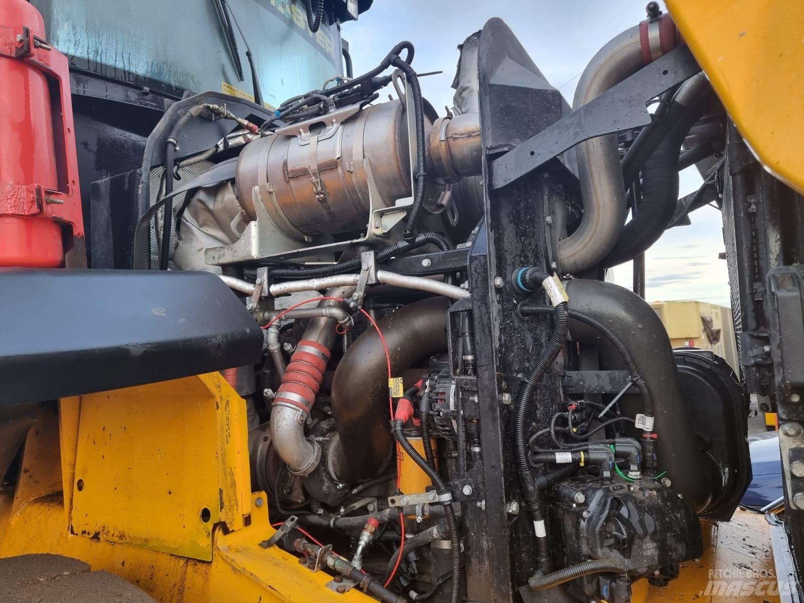 JCB 437 Hi-Tip Iekrāvēji uz riteņiem