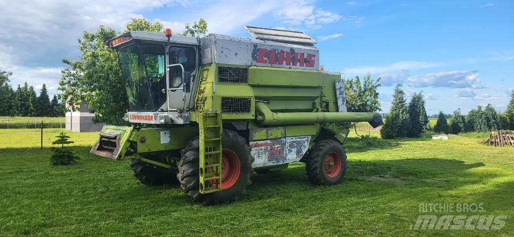 CLAAS Commandor 115 Ražas novākšanas kombaini