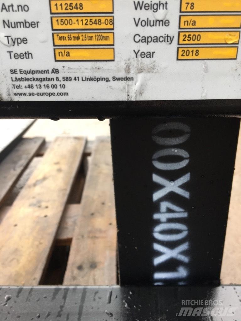 SE AB Terex TL65-80 Dakšas