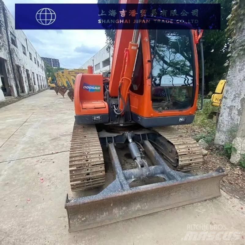 Doosan DX 75-9 C Mini ekskavatori < 7 t