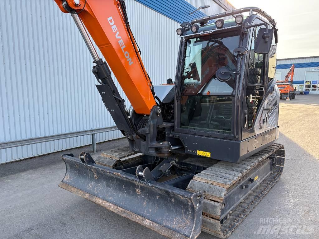 Develon DX 85 R-7 Vidēja lieluma ekskavatori 7 t - 12 t