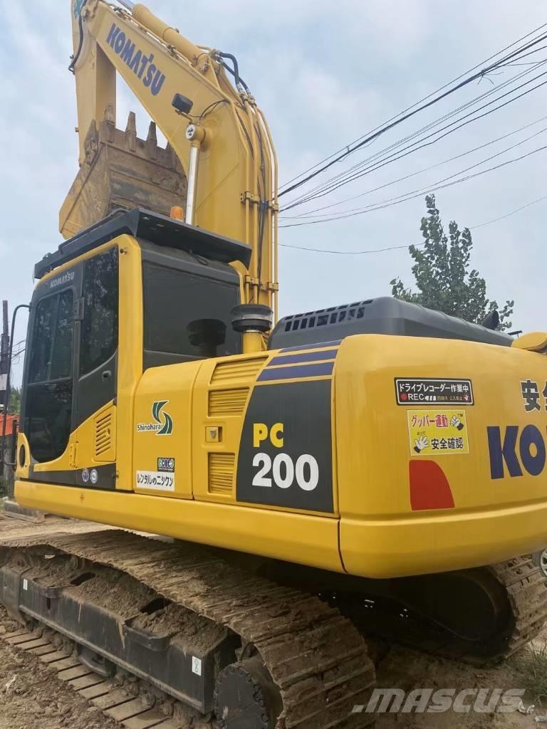 Komatsu pc200-8 Kāpurķēžu ekskavatori