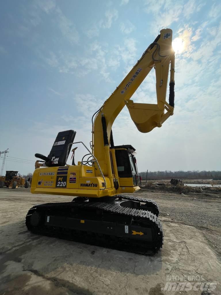 Komatsu PC220-8 Kāpurķēžu ekskavatori