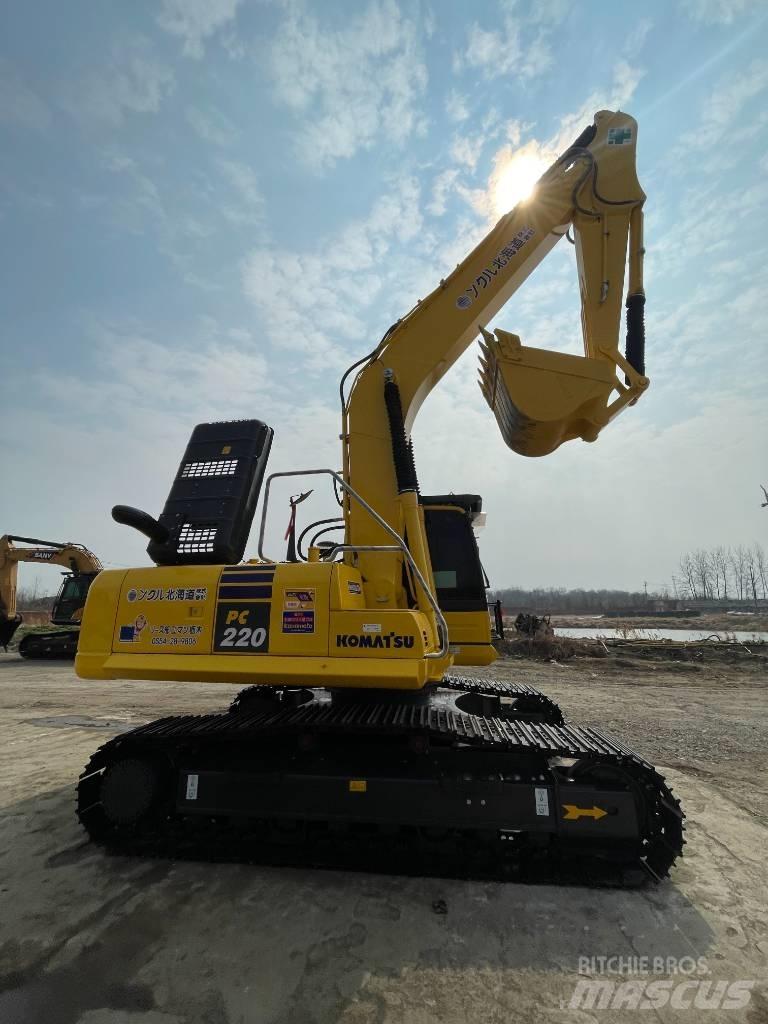 Komatsu PC220-8 Kāpurķēžu ekskavatori