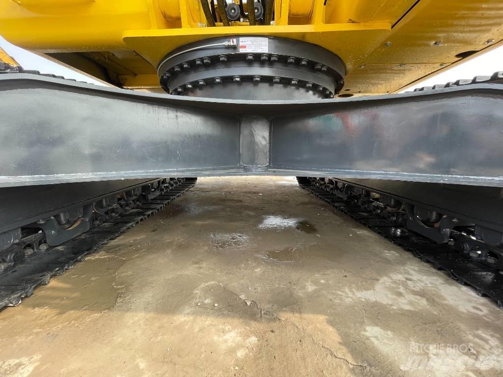 Komatsu PC220-8 Kāpurķēžu ekskavatori