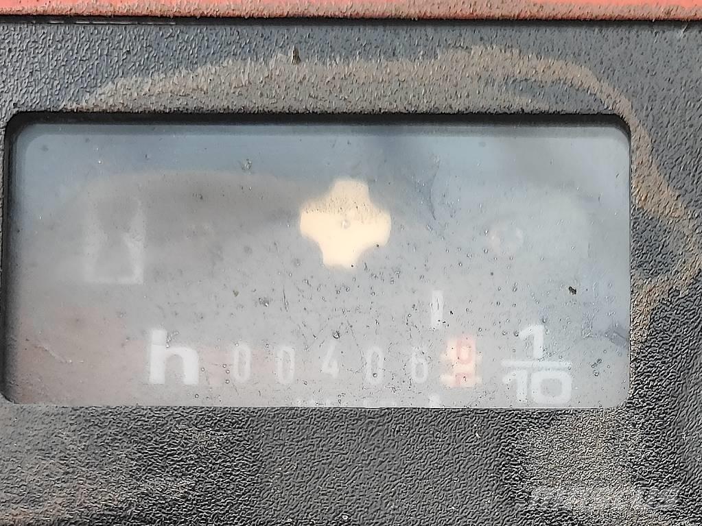Manitou M 426 CP Apvidus autokrāvējs