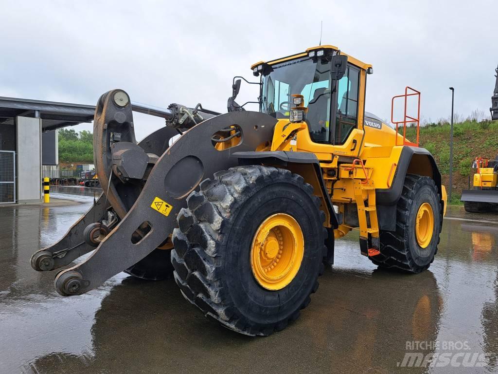 Volvo L 260 H Iekrāvēji uz riteņiem