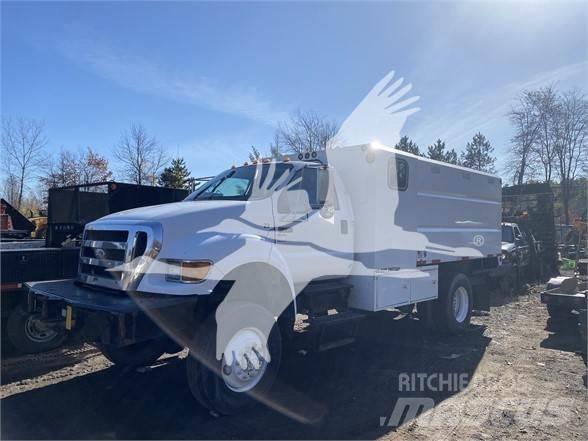 Ford F750 Būvniecība- Citi