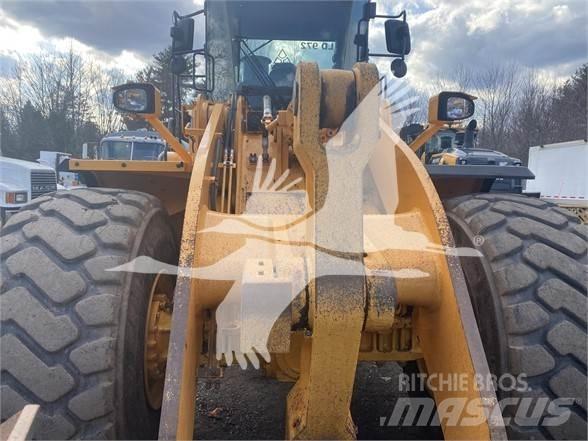 Hyundai HL970 Iekrāvēji uz riteņiem