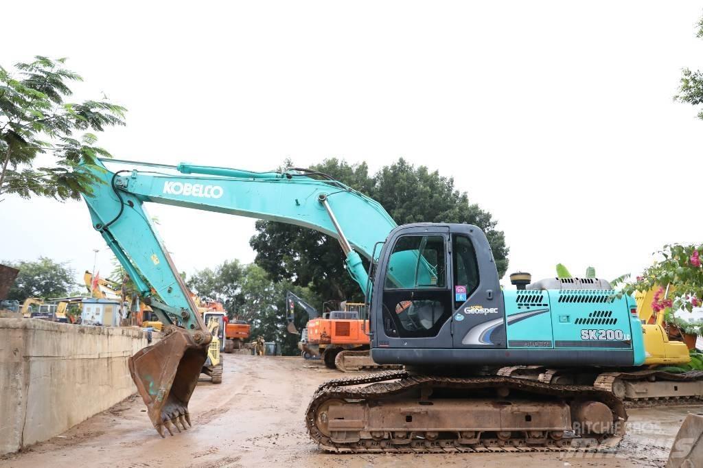 Kobelco SK 200-8 Kāpurķēžu ekskavatori