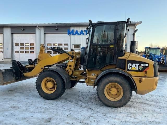 CAT 908H Iekrāvēji uz riteņiem