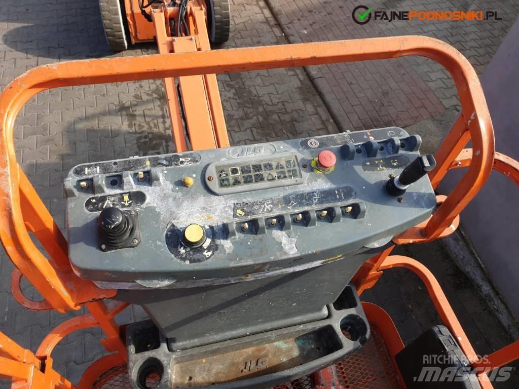 JLG E 300 AJP Strēles pacēlāji