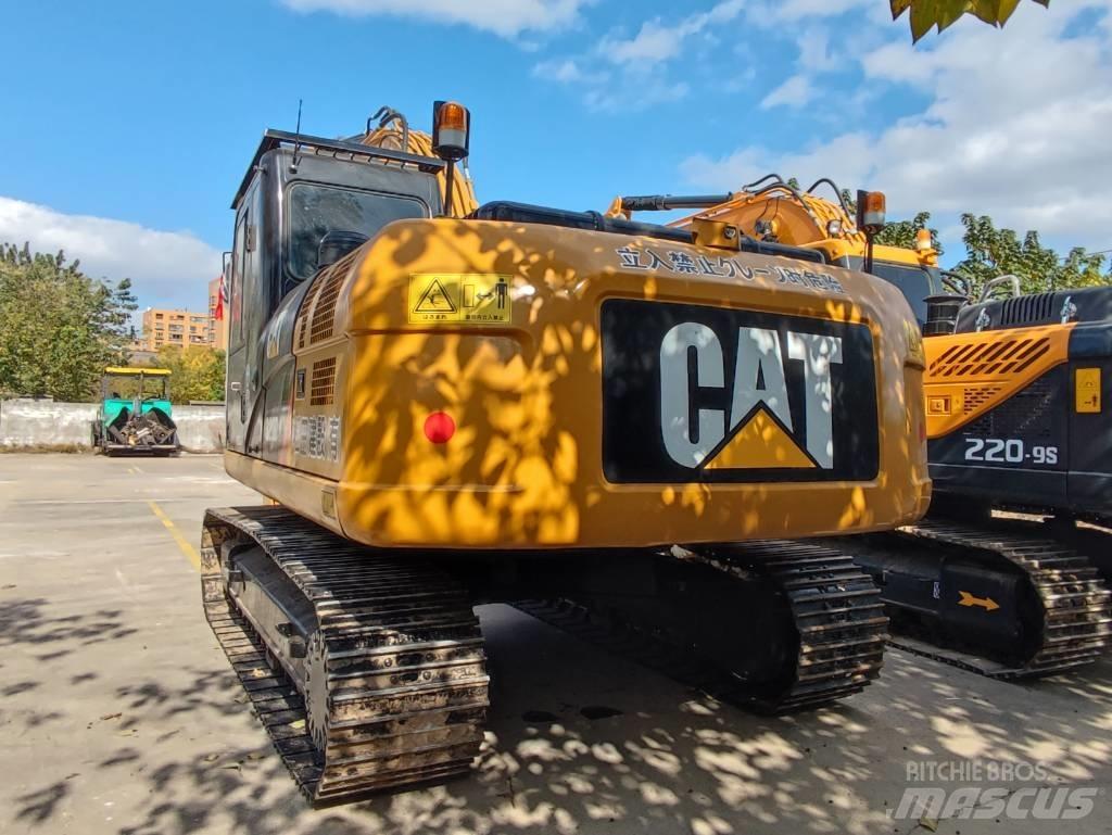 CAT 320D2 Kāpurķēžu ekskavatori