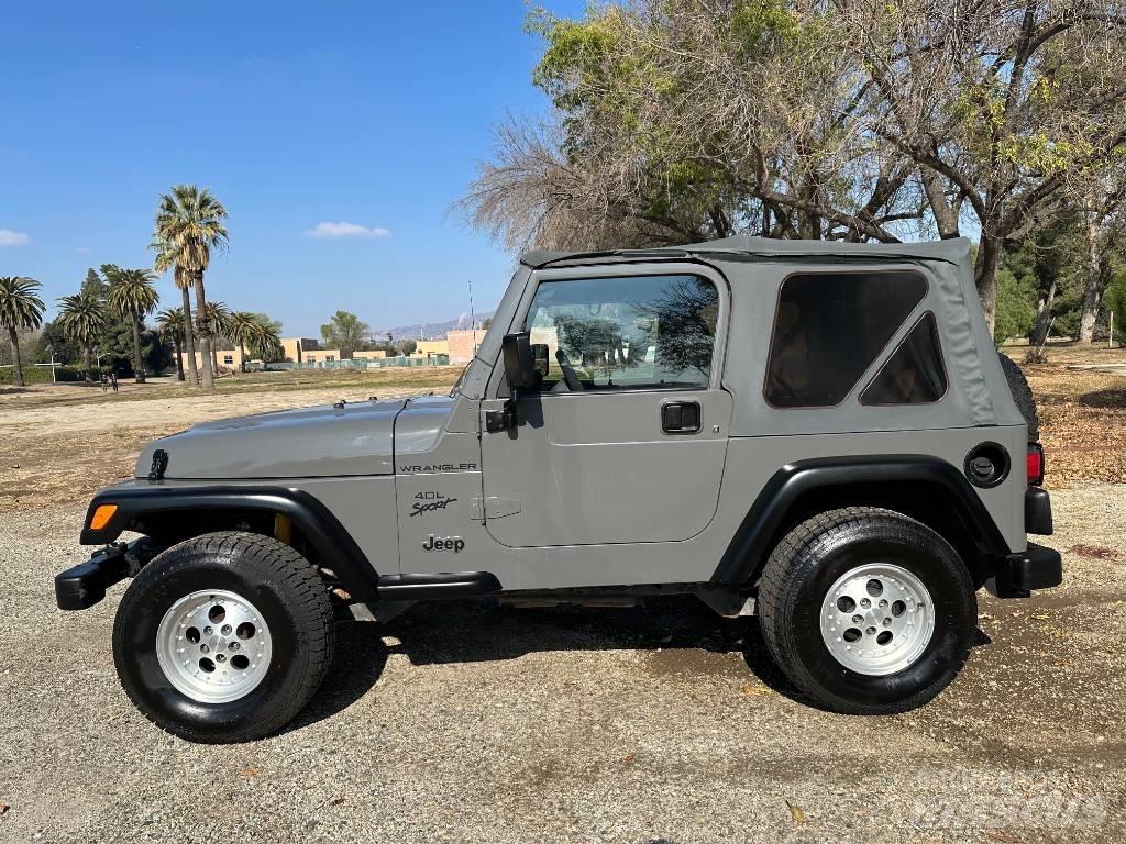 Jeep Wrangler Sport Automašīnas