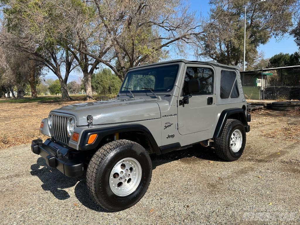 Jeep Wrangler Sport Automašīnas
