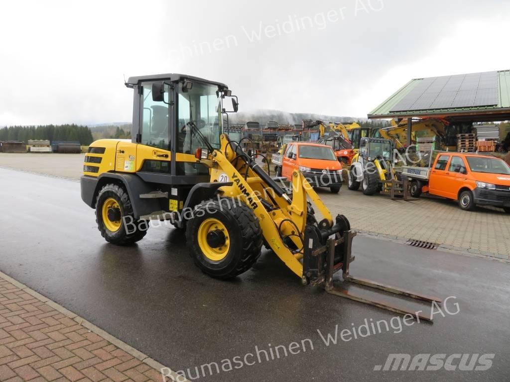 Yanmar V 80 Iekrāvēji uz riteņiem