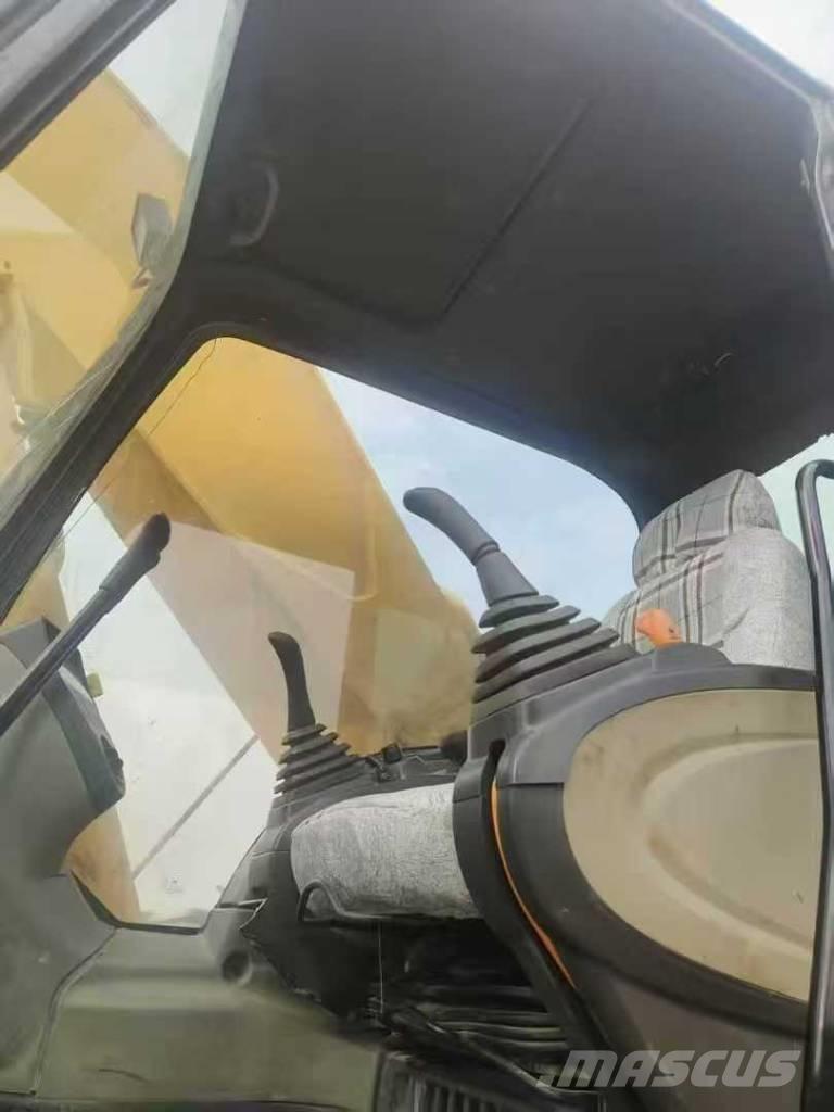 Sumitomo SH300 Kāpurķēžu ekskavatori