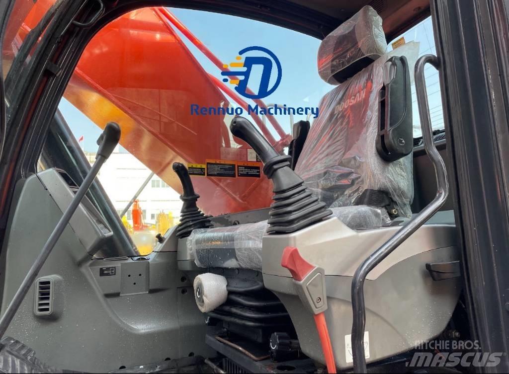 Doosan DX 300 Kāpurķēžu ekskavatori