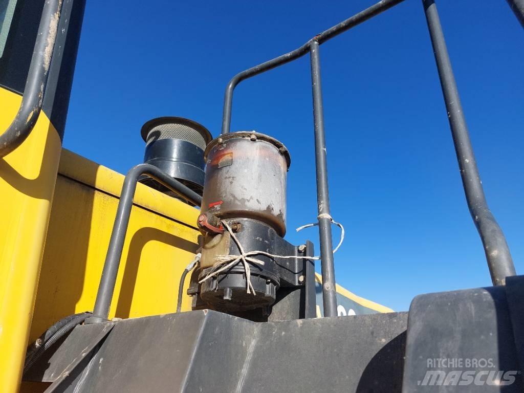 Komatsu WA480-6 Iekrāvēji uz riteņiem