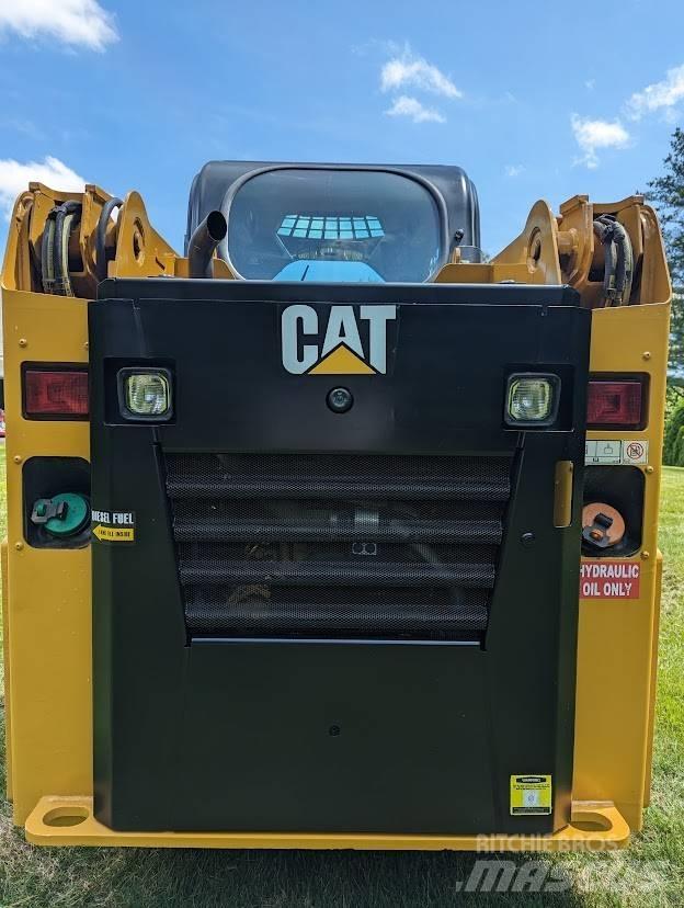 CAT 226 D Lietoti riteņu kompaktiekrāvēji