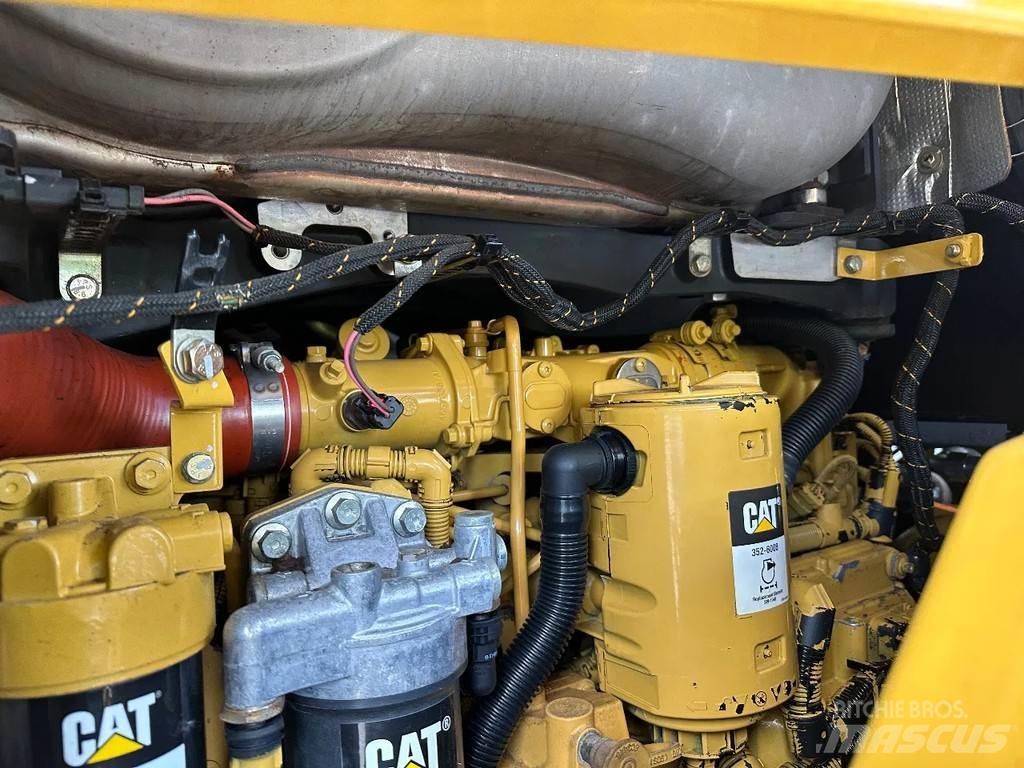 CAT 950G Iekrāvēji uz riteņiem