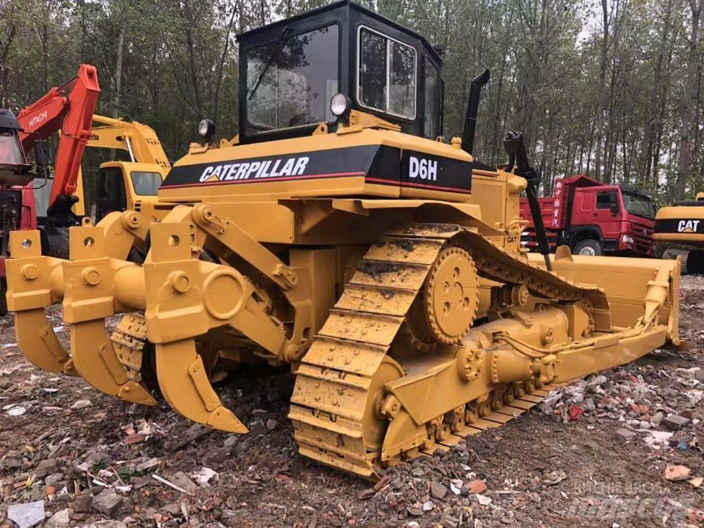CAT D6H Kāpurķēžu buldozeri