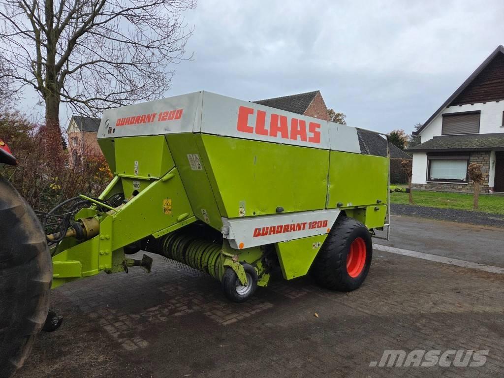 CLAAS Quadrant 1200 Ķīpu preses
