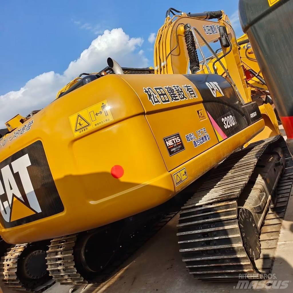 CAT 320 D Kāpurķēžu ekskavatori