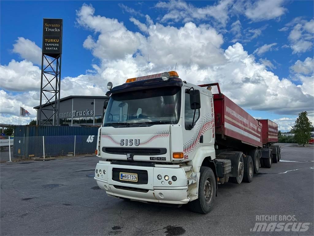 Sisu E11M-420 8X4 Pašizgāzējs