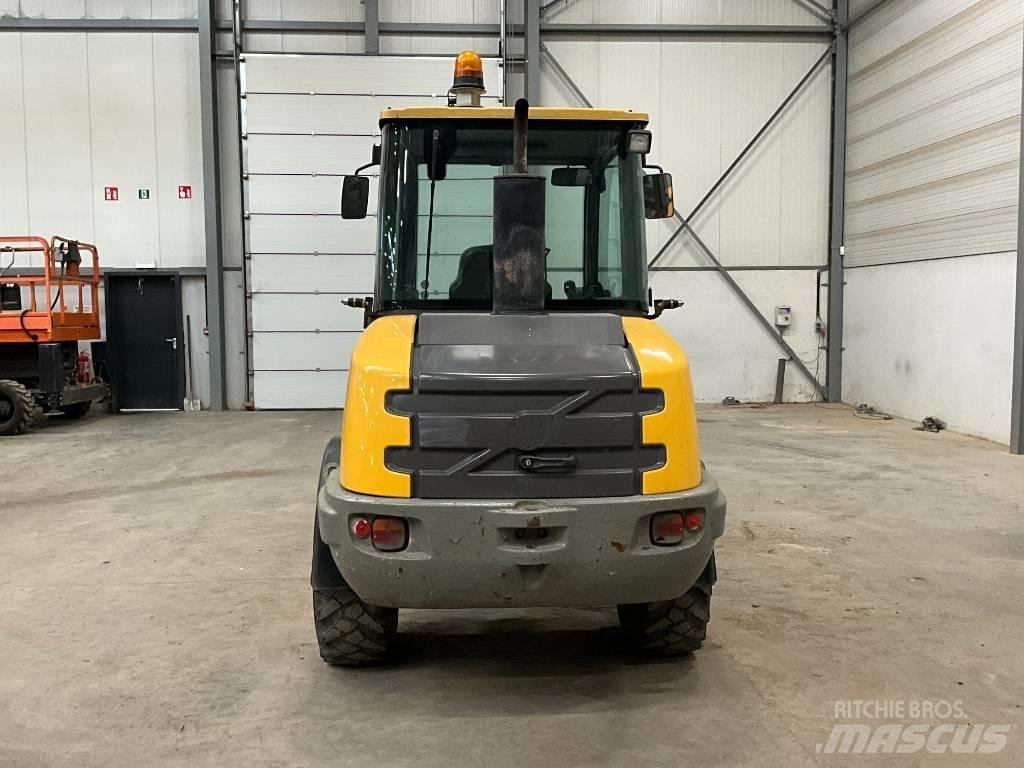 Volvo L 25 F Iekrāvēji uz riteņiem