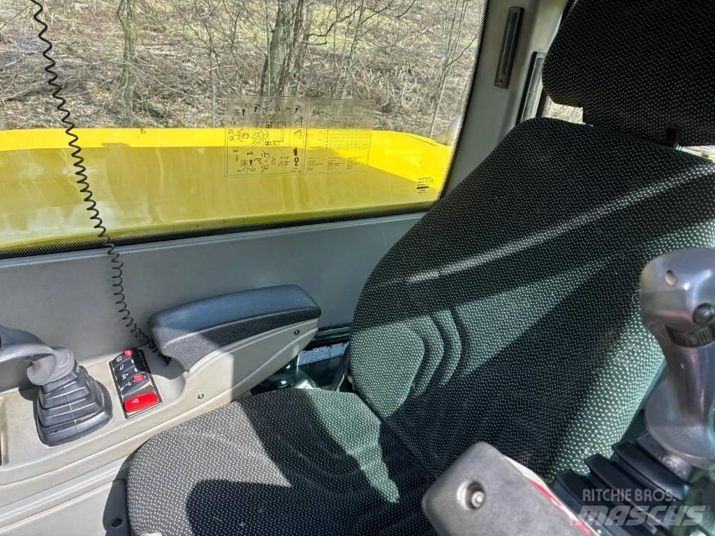 Yanmar B 110 W Ekskavatori uz riteņiem