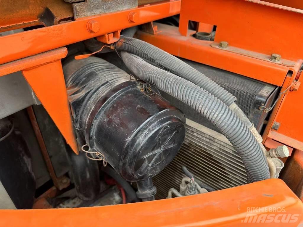 Hitachi ZX 75 Kāpurķēžu ekskavatori