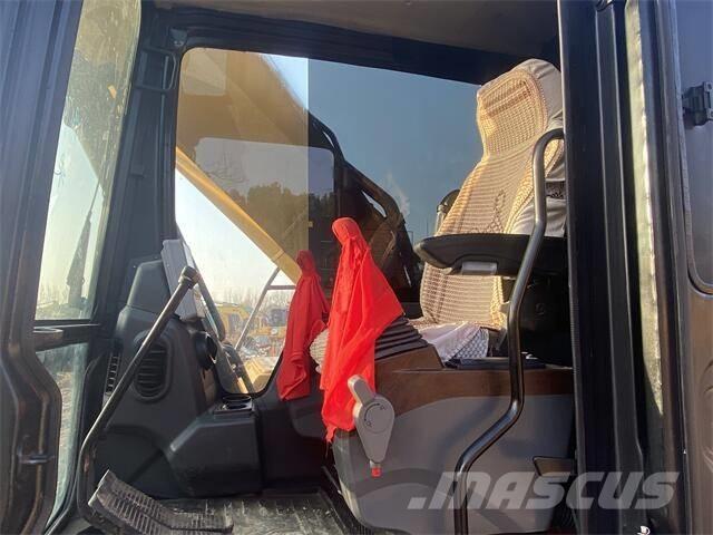 Sany SY215C Kāpurķēžu ekskavatori