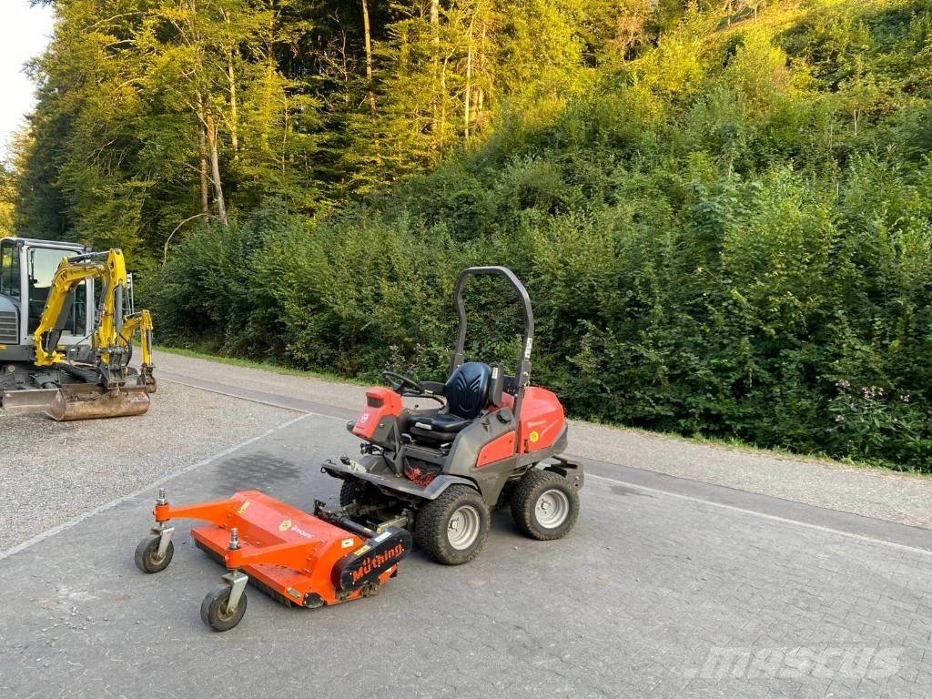 Husqvarna P 525 D Mauriņa traktors