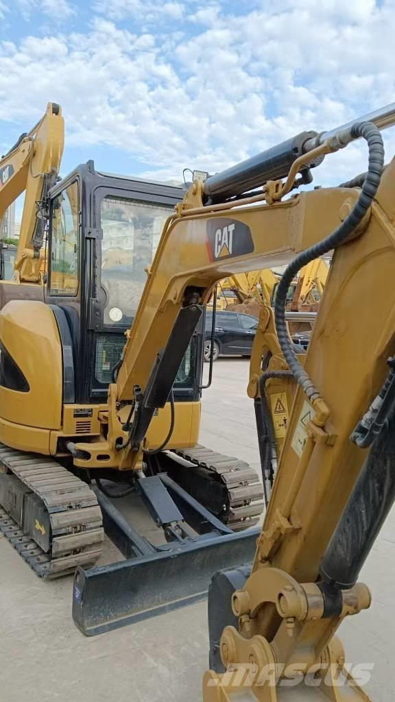 CAT CAT302D Kāpurķēžu ekskavatori