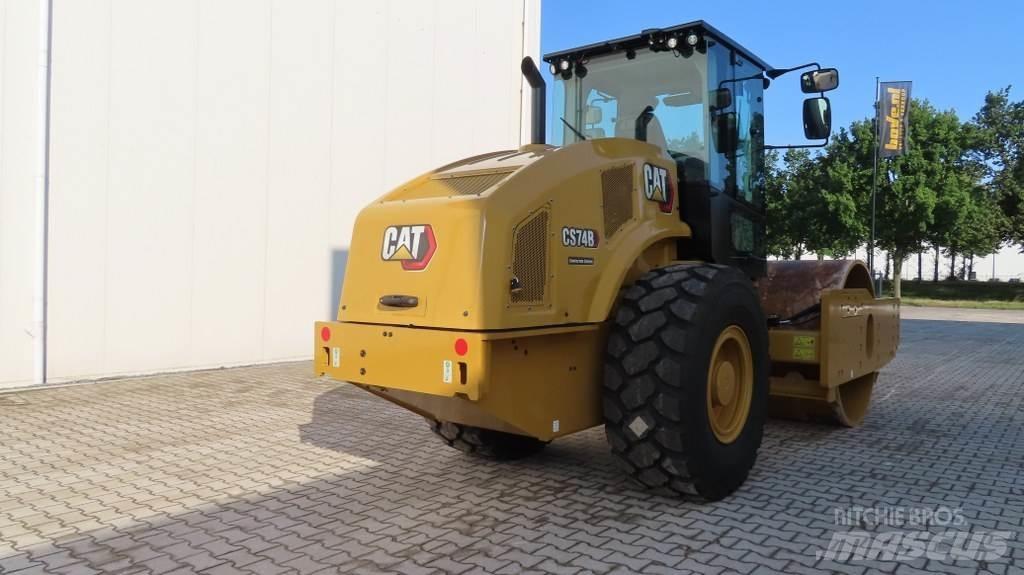 CAT CS74B Vienvalča grunts veltņi