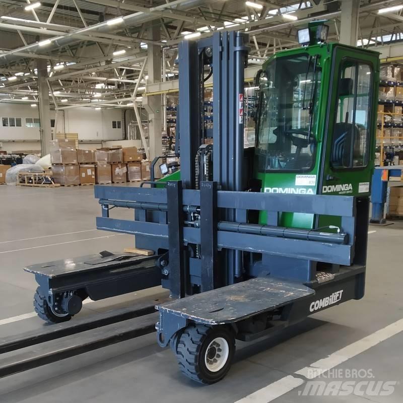 Combilift C 4000 L Četru virzienu krāvēji
