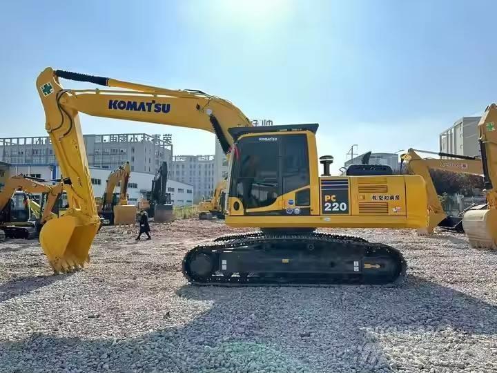 Komatsu PC 220 Kāpurķēžu ekskavatori