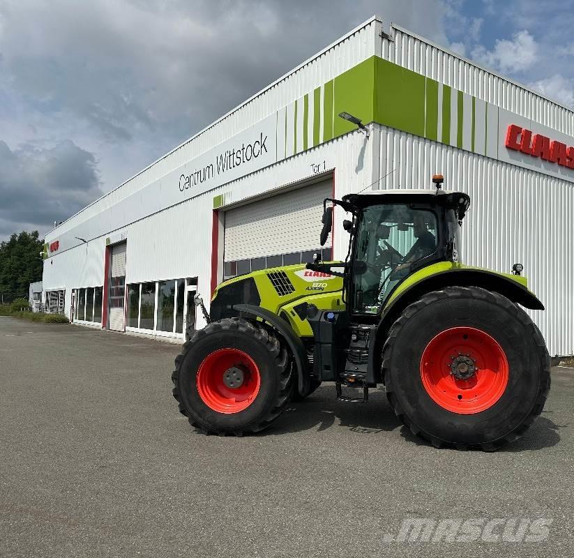 CLAAS Axion 870 Traktori