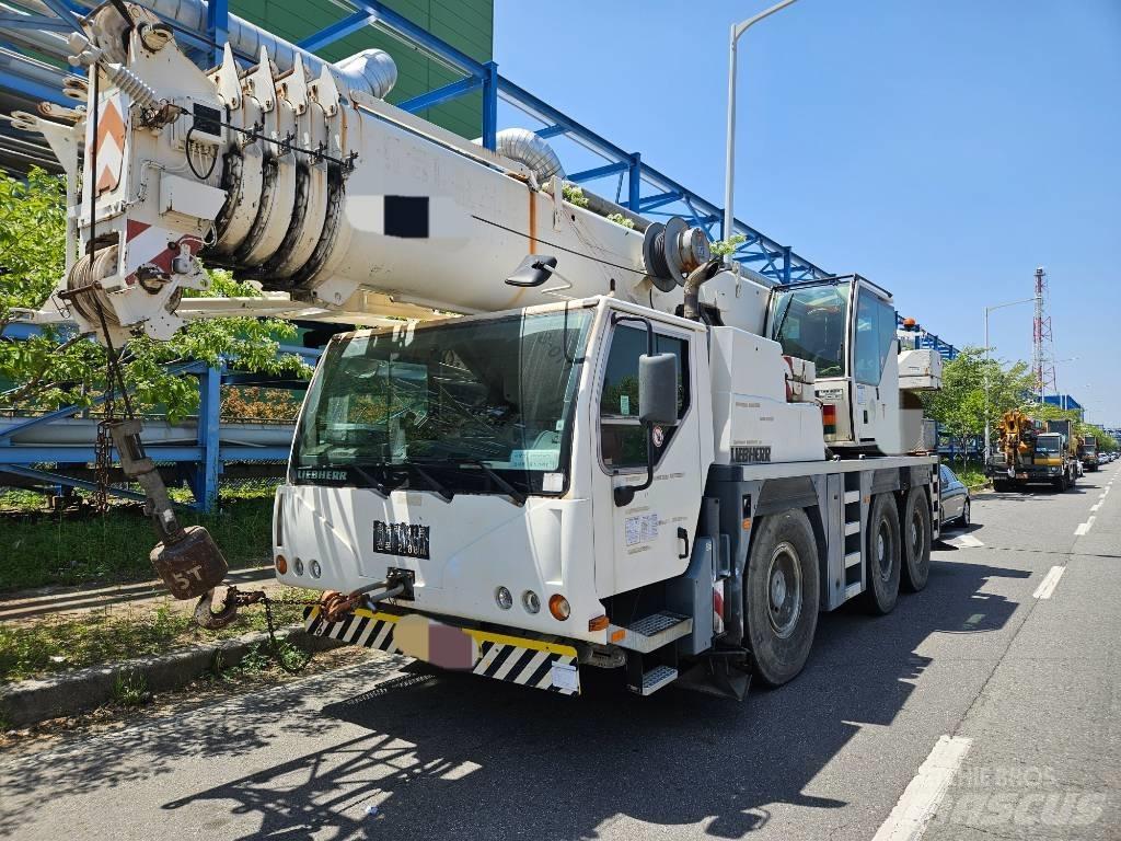Liebherr LTM1055 Visurgājēji celtņi