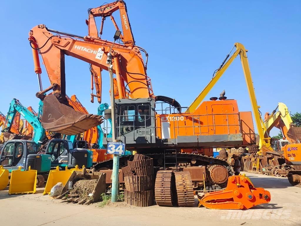Hitachi EX 1200-6 Kāpurķēžu ekskavatori