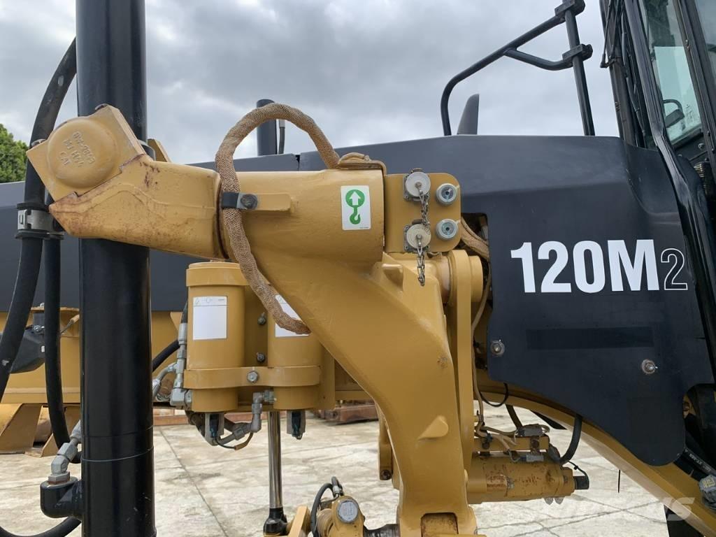 CAT 120 M 2 Greideri
