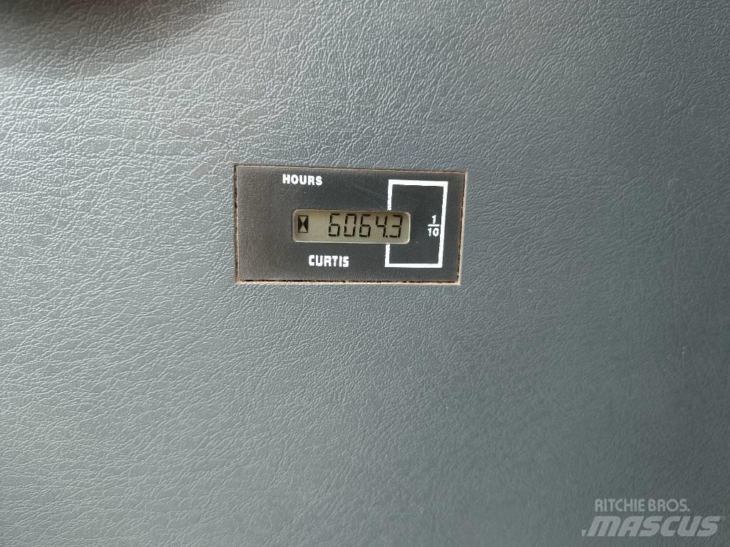 Hyundai R 145 Kāpurķēžu ekskavatori