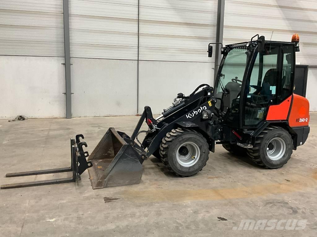Kubota RT 260-2 Iekrāvēji uz riteņiem