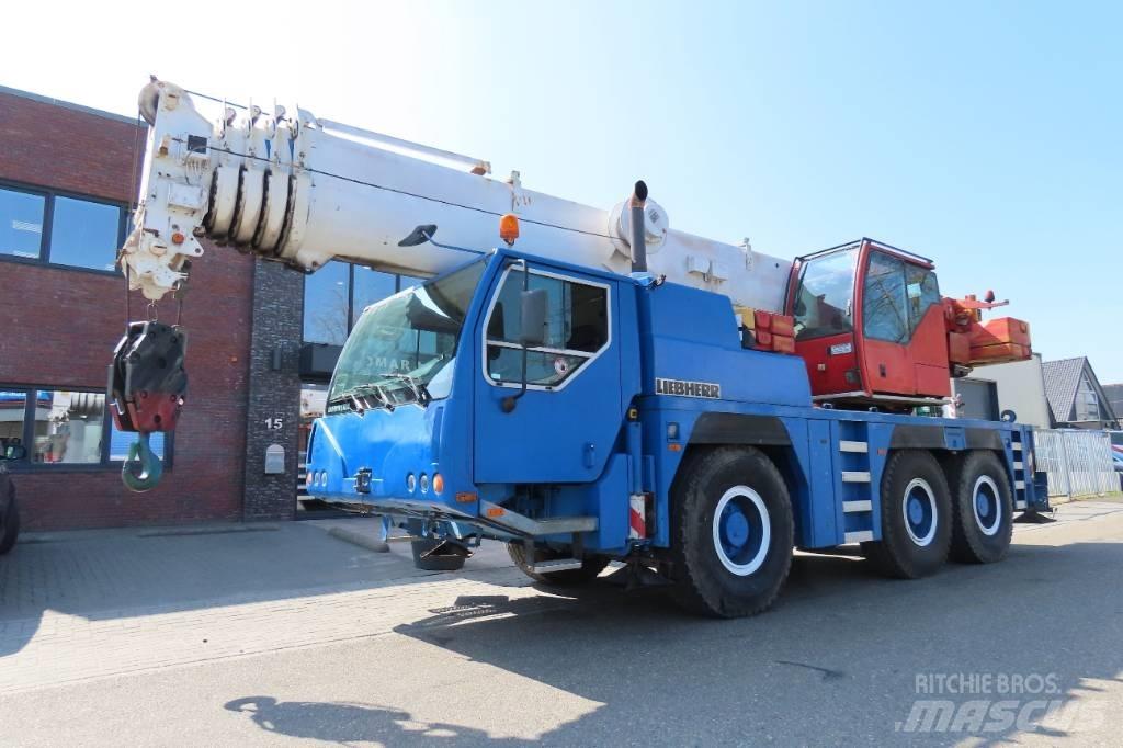 Liebherr LTM 1055-1 Visurgājēji celtņi