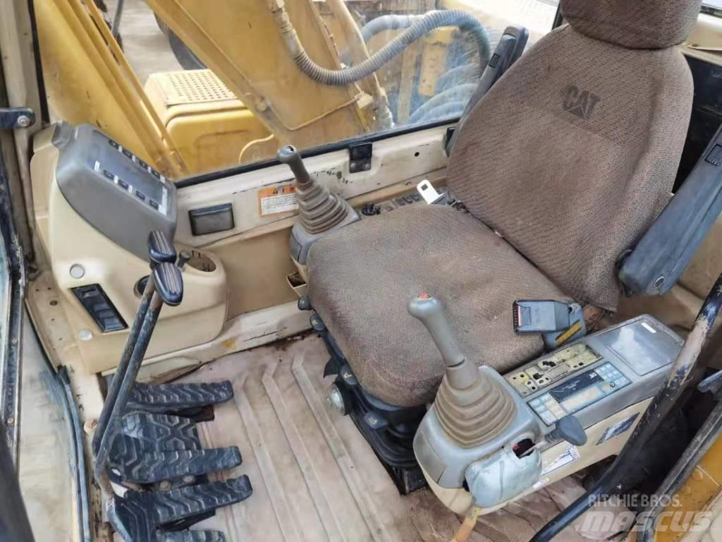 CAT 312 B Kāpurķēžu ekskavatori