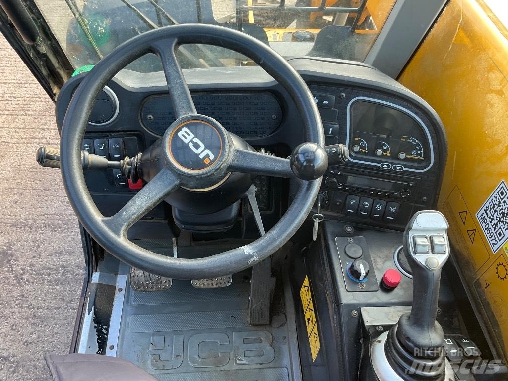 JCB 525-60 Teleskopiskie manipulatori