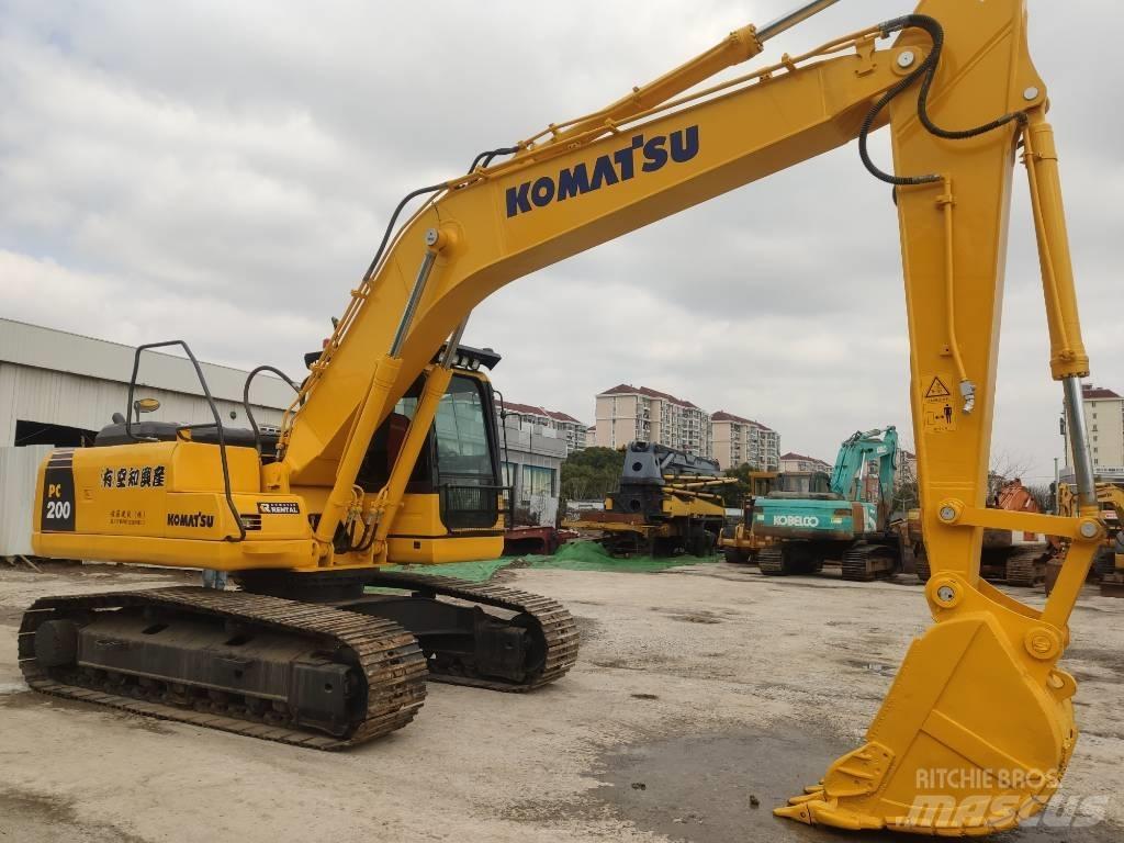 Komatsu PC 200-8 Vidēja lieluma ekskavatori 7 t - 12 t