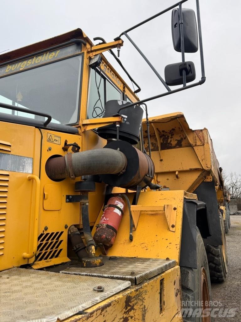 Volvo A 30 C Artikulētie pašizgāzēji